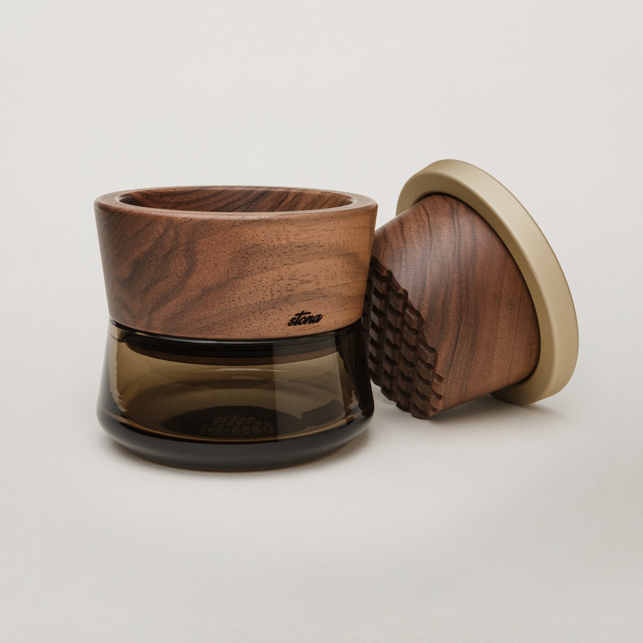 Stona Grinder | Black Walnut
