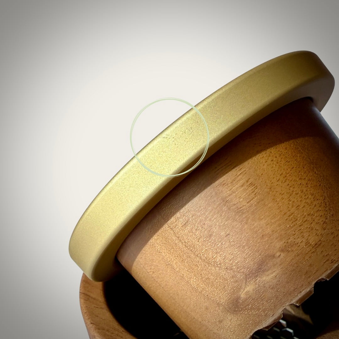 Stona Grinder | Black Walnut, Minor Lid Imperfection